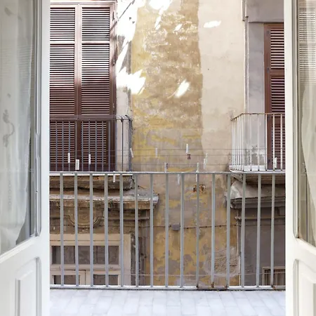 Casa Atri Nel Centro Storico * Naples